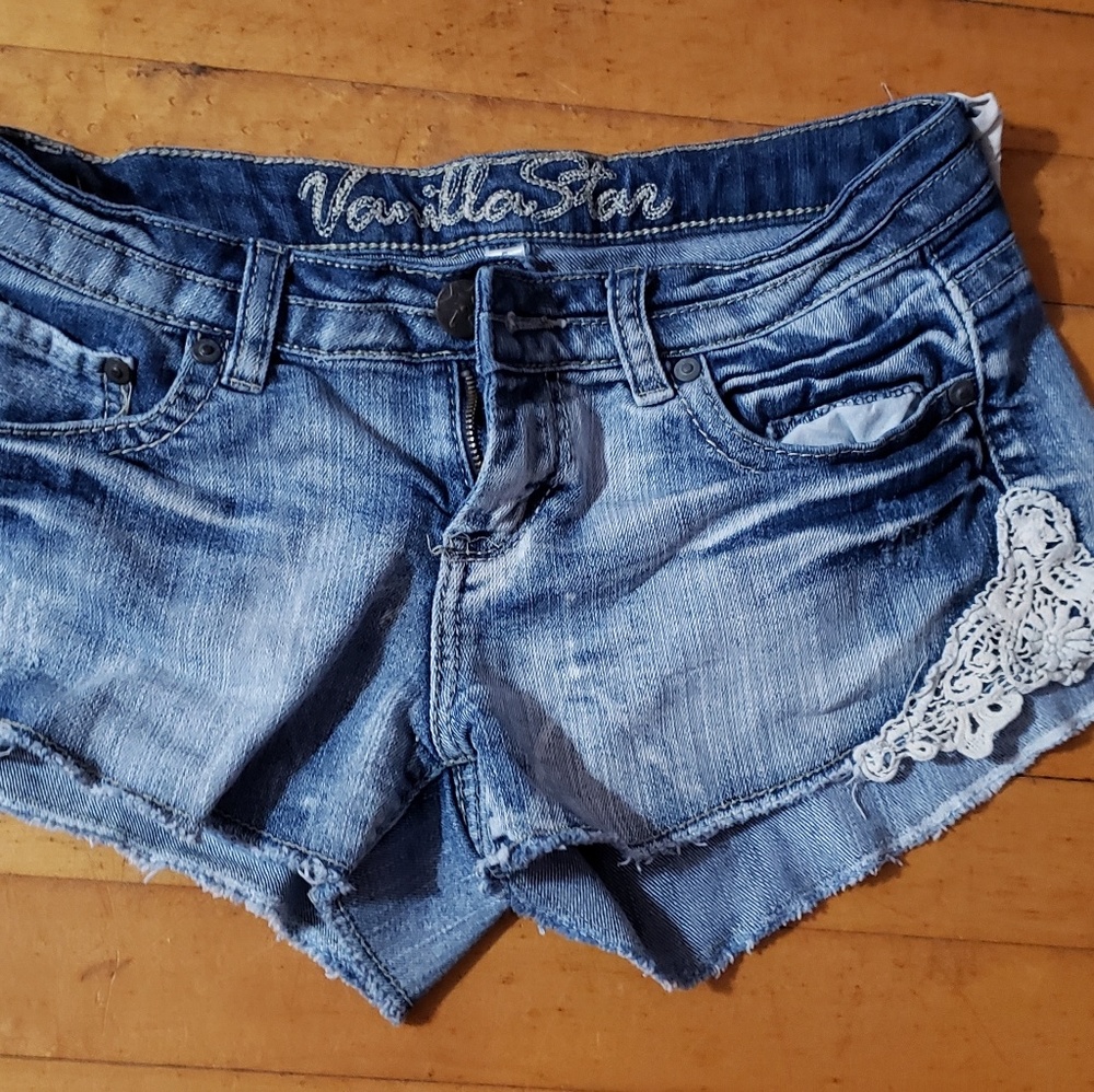 Vanilla Star Lace Denim shorts size 7